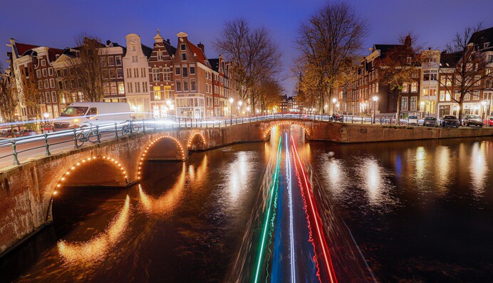 Нідерланди дозволили в'їзд щепленим від COVID-19 українцям: які вакцини потрібні