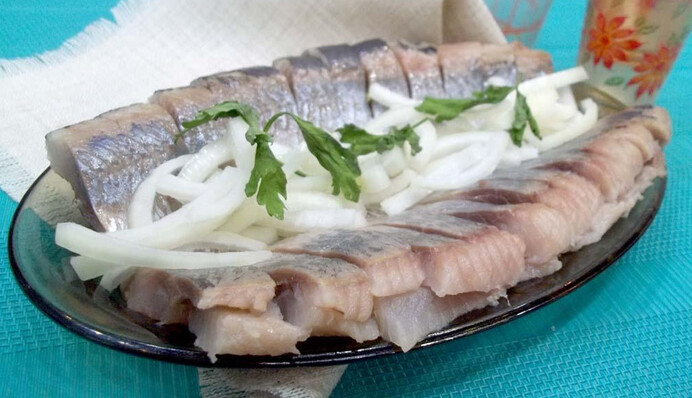 "Там водка да селедка": врач рассказала, почему Россия загибается от "Дельты"