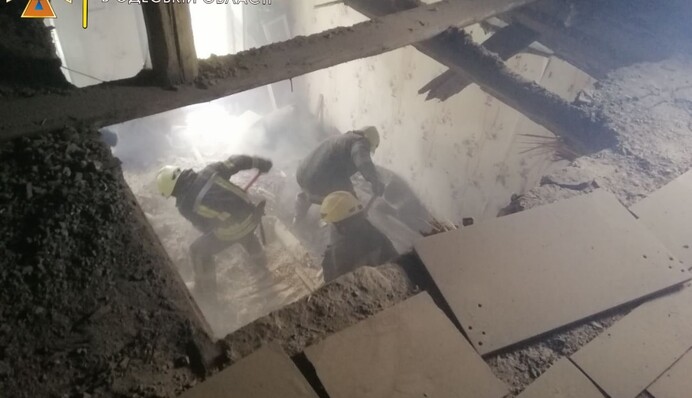 В Одессе рухнуло перекрытие двухэтажки: погибшая постоянно жаловалась на потолок