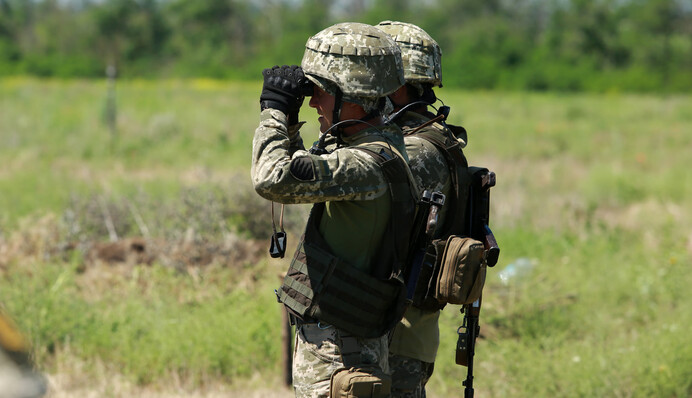 На Донбасі поранений український військовий: в якому стані боєць ЗСУ