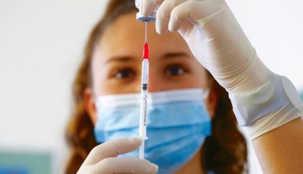 Коли потрібно робити повторну вакцинацію від COVID-19: МОЗ назвало терміни