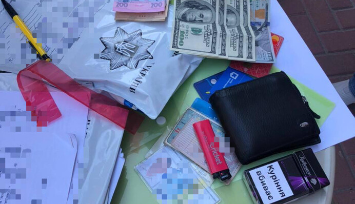 Український топ-чиновник попався на хабарі: перші подробиці і фото