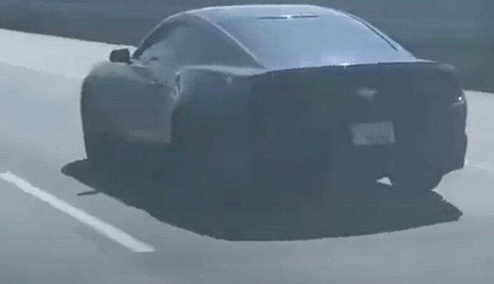 Скандальный нардеп после резонансного ДТП во Львове возвращается в Киев на том же авто: видео