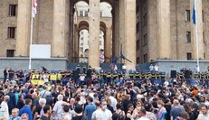 Грузію накрила хвиля протестів через смерть телеоператора: відео