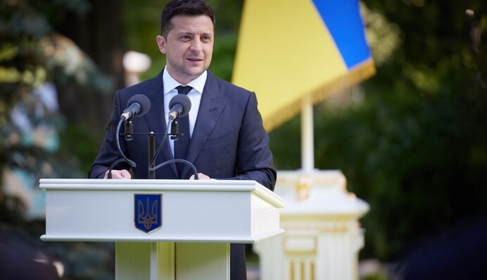 Зеленский готов встретиться с Путиным и подкинуть новые темы для статьи