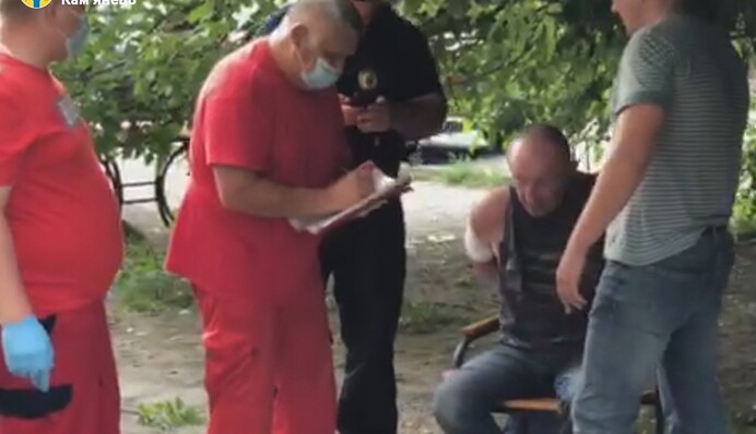 У Кам'янці-Подільському п'яний 