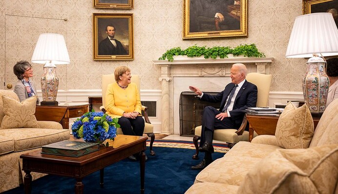 Байден зустрівся з Меркель у Вашингтоні: що говорили про Україну