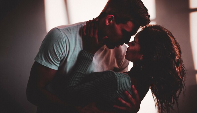 Назван самый раскрепощенный знак Зодиака - готов на секс на одну ночь