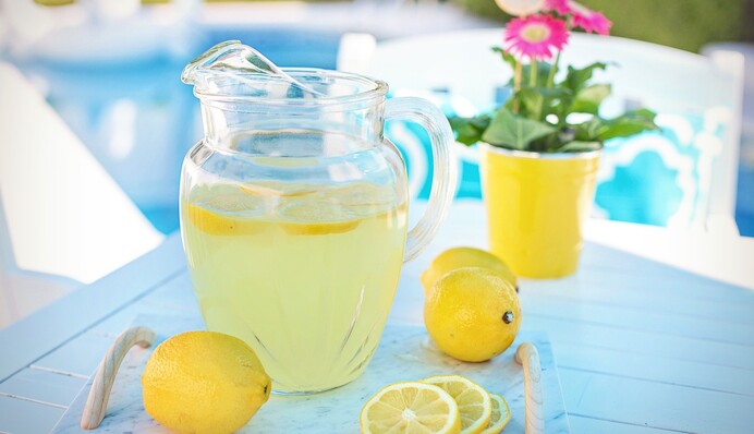 Який твій лимонад по знаку Зодіаку: кому персик, а кому - імбир