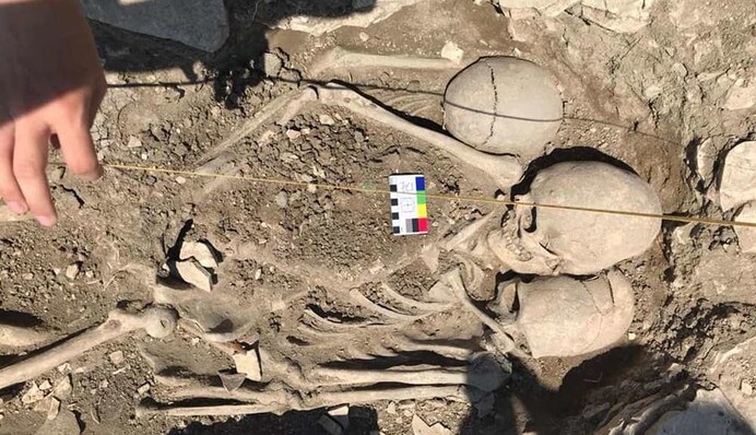 У Криму археологи виявили скелети з незвичайними черепами: фото