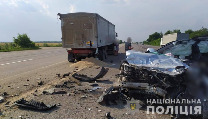 Страшна аварія з позашляховиком і вантажівкою під Одесою: версія сина загиблого і відео моменту ДТП