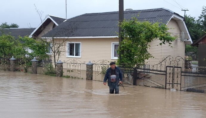 Смертельные ливни: в Украине есть первые жертвы непогоды