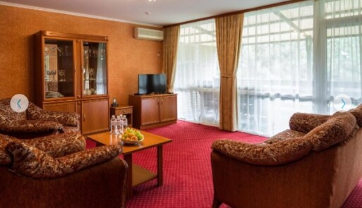 У Бердянську можна зняти номер за 20 тисяч гривень на добу: як виглядають апартаменти