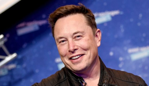 Ілон Маск хоче випустити електричний літак Tesla: акції компанії підскочили в ціні