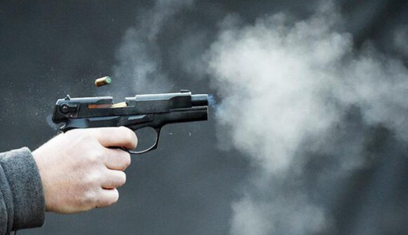 У центрі Києва біля метро сталася стрілянина: відео