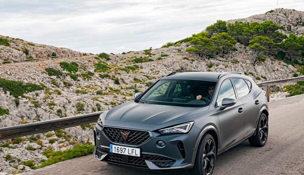 В Украине появился новый автомобильный бренд: цены, характеристики и фото