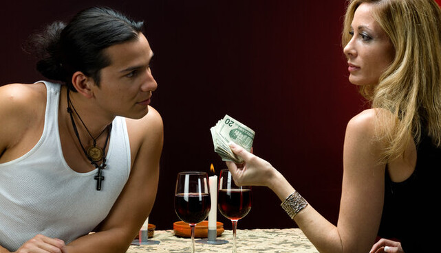 Живут за счет женщин - топ-5 главных альфонсов по знаку Зодиака