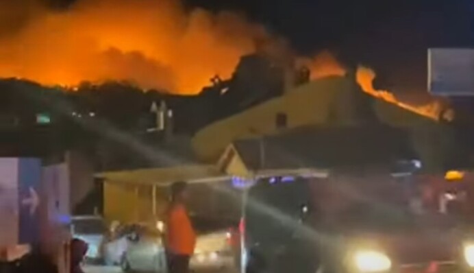 Це справжній Апокаліпсис: з'явилися відео страшних пожеж на турецькому курорті