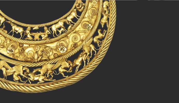 В Киеве можно посмотреть на оригинал золотой скифской пекторали: фото и видео