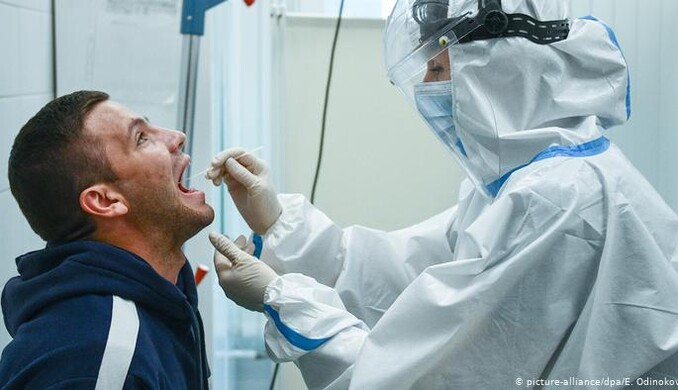 Расчеты "волн" сбились: успеют ли украинцы получить иммунитет к осени