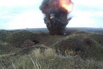 Бойовики на Донбасі підпалили поле і влаштували "феєрверк" на своїх позиціях