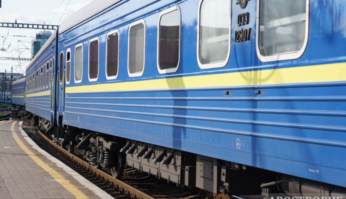 Под Тернополем пассажирский поезд сошел с рельсов: все подробности