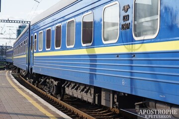 Під Тернополем пасажирський поїзд зійшов з рейок: всі подробиці