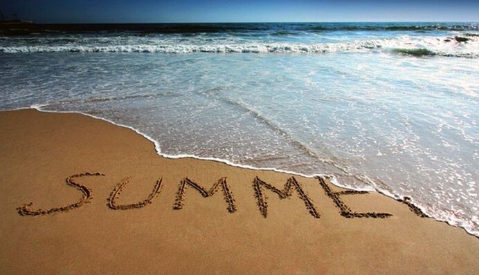 Зірки обіцяють трьом знакам Зодіаку неприємності в серпні - буде повний 