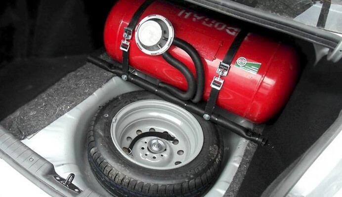 Українські водії ставлять ГБО на свої електрокари: в чому сенс і скільки коштує