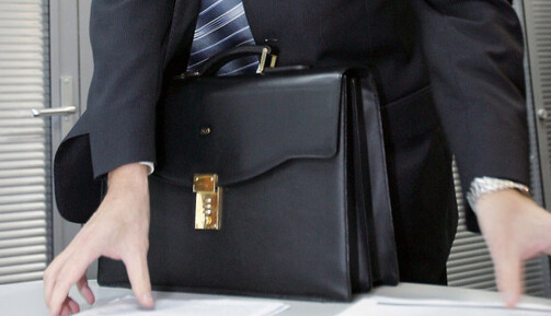 Чиновникам заборонять вимагати від українців довідки: як будуть оформляти документи