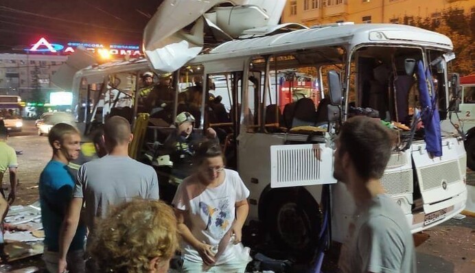 В России прогремел мощный взрыв в пассажирском автобусе: фото и видео