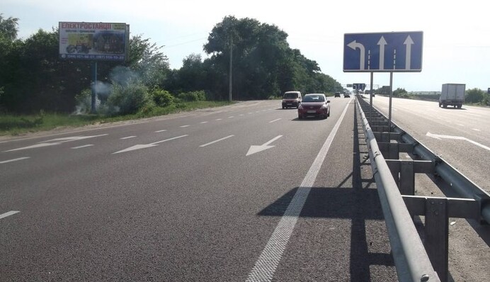 Хотел сэкономить время на переходе: под Киевом пешеход погиб под колесами авто