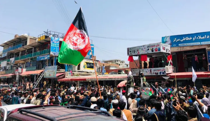 Таліби відкрили вогонь по протестуючих в Джелалабаді: відео