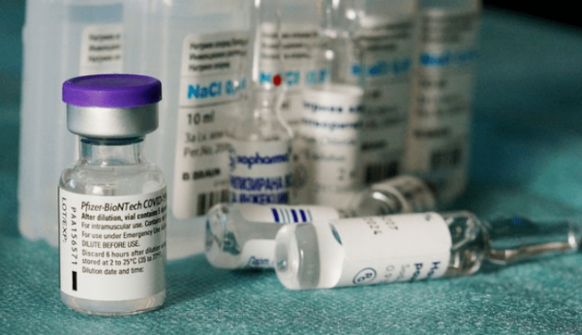 У скільки разів три дози Pfizer ефективніше двох: результати дослідження