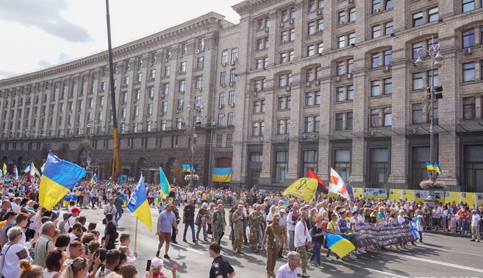 В Киеве прошел Марш защитников Украины: видео и эксклюзивные фото