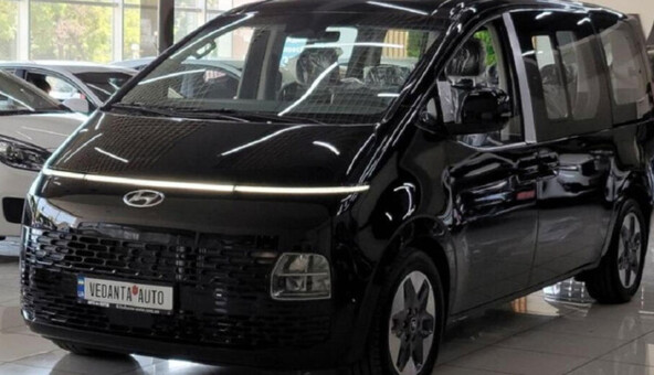 В Украину привезли самый странный в мире минивэн: фото и характеристики футуристичного авто