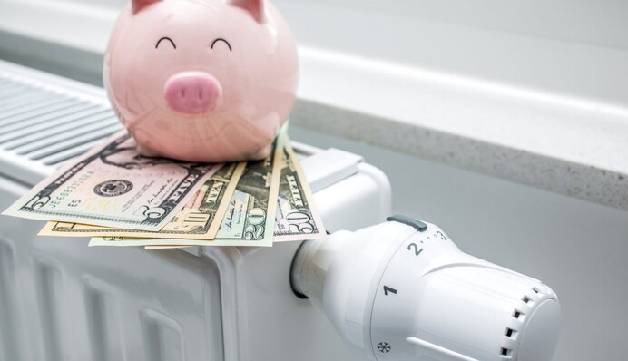 Тарифы на тепло могут повысить почти в два раза: украинцев предупредили о новом скачке цен