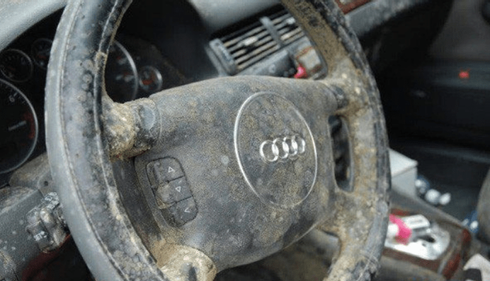 Що може відволожитися в авто восени: слабкі місця та поради водіям