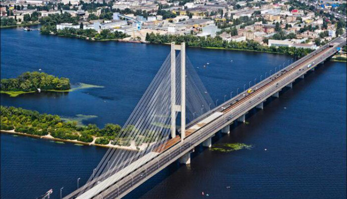 Ремонт Южного моста в Киеве: появилось яркое видео с высоты птичьего полета