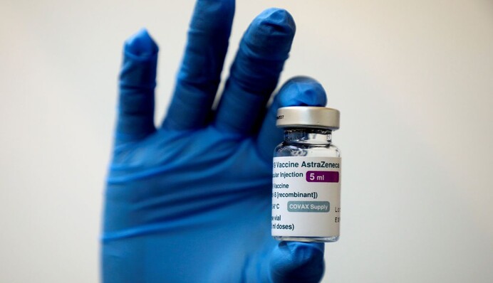 У вакцини AstraZeneca виявили серйозний побічний ефект