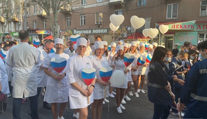 Как при СССР: в сети показали фото праздника на оккупированном Донбассе
