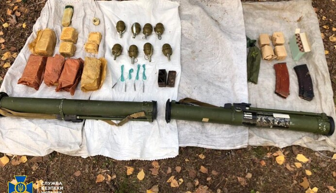 СБУ обнаружила опасную находку на границе с Беларусью: видео