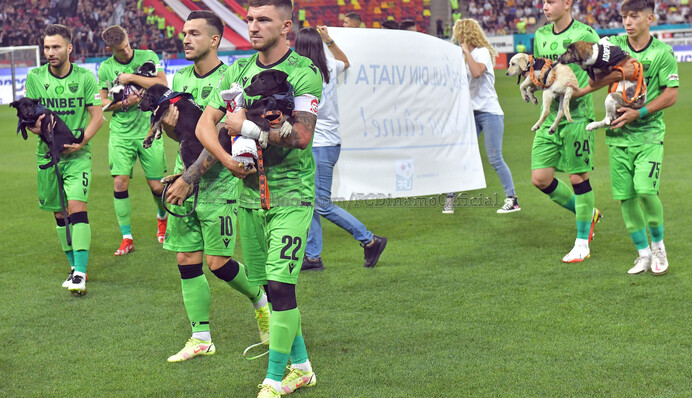 Футболісти румунського 