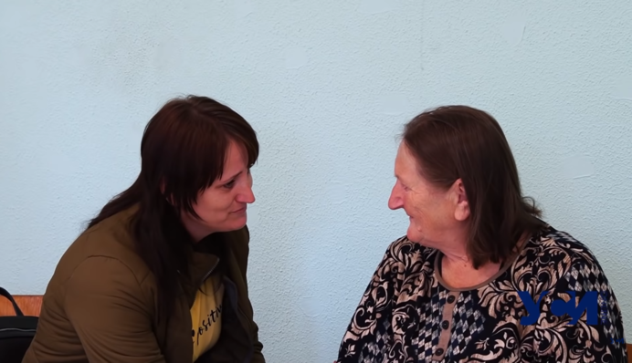 В Одессе дочь нашла скитавшуюся 21 год мать: опубликовано трогательное видео