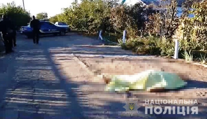 В Одеській області рецидивіст зарубав пенсіонерку: подробиці трагедії і відео