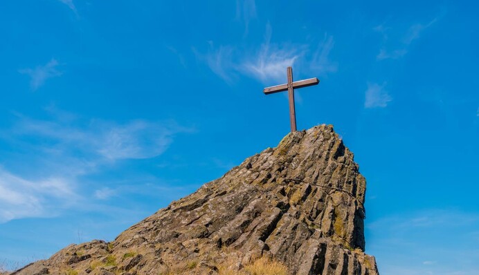 Воздвиження Хреста Господнього: історія, свята головні традиції та прикмети
