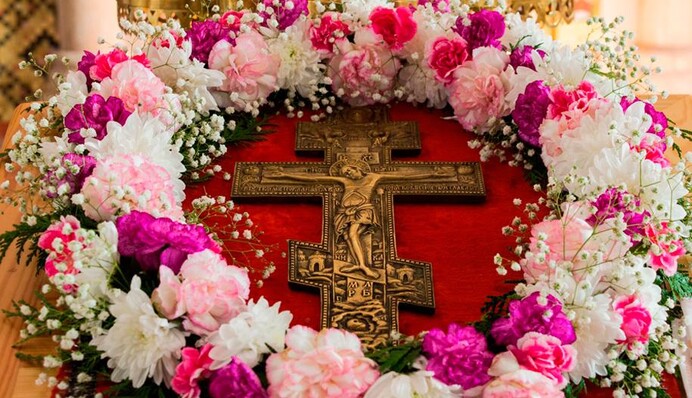 Сильні молитви на Воздвиження Хреста Господнього