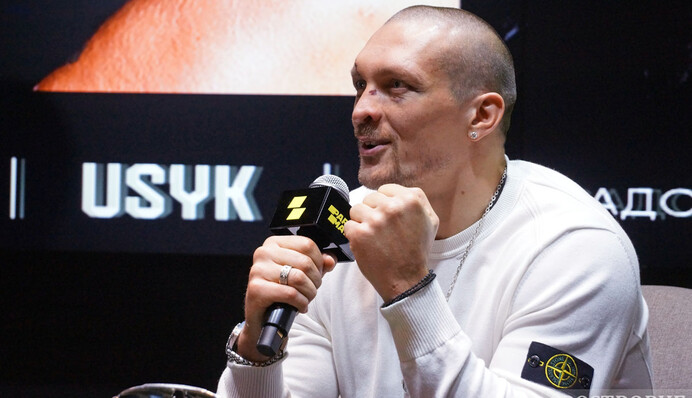 Один удар меня завел: Усик рассказал о необдуманных поступках во время боя с Джошуа