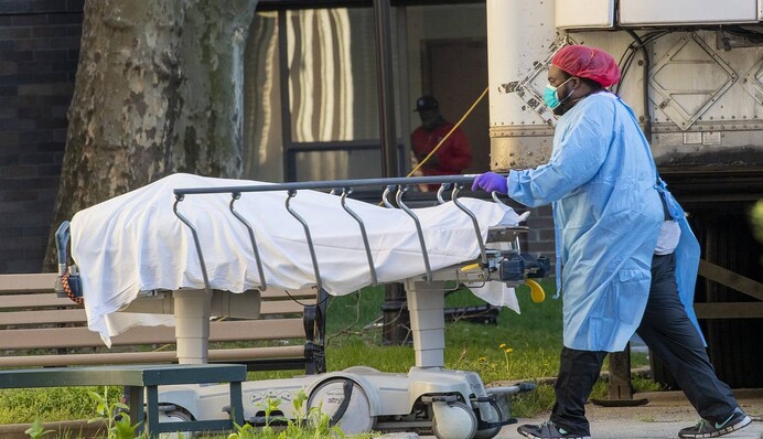 Майже населення Львова: в США від COVID-19 померла рекордна кількість людей