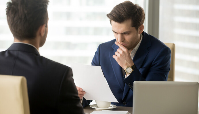 Под удар попадут одинокие мамы и не только: как Рада хочет изменить закон о труде